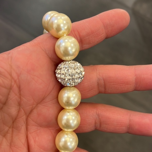 NWOT PEARL NECKLACE - Picture 9 of 13